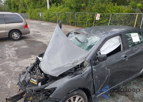 2010 Toyota Corolla S из США, поврежденный, VIN 2T1BU4EE3AC501965